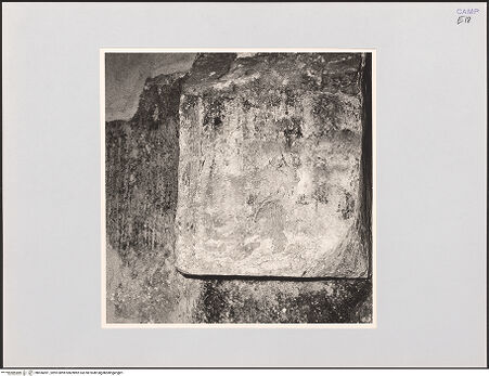 Vorderseite von unbekannt [https://www.deutsche-digitale-bibliothek.de/content/lizenzen/rv-fz/] Ausmalung der DomkryptaFreskenfragment - Detail: Freskenfragment, bh556491_recto. Foto.