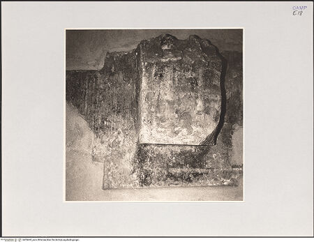 Vorderseite von unbekannt [https://www.deutsche-digitale-bibliothek.de/content/lizenzen/rv-fz/] Ausmalung der DomkryptaFreskenfragment - Detail: Freskenfragment, bh556492_recto. Foto.