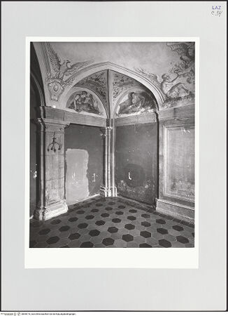 Vorderseite von Bibliotheca Hertziana [https://www.deutsche-digitale-bibliothek.de/content/lizenzen/rv-fz/] Palazzo Orsini - Inneres, Atrium, bh556716_recto. Foto.