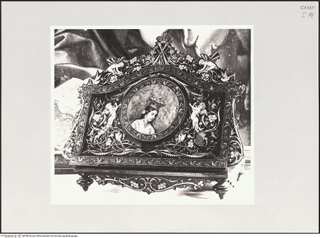 Vorderseite von Sigismondi, Roberto [http://creativecommons.org/licenses/by-nc-sa/4.0/] Lesepult - Gesamtansicht, bh559246_recto. Foto: Sigismondi, Roberto.