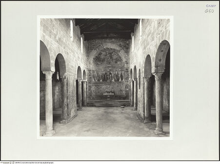 Vorderseite von Sigismondi, Roberto [http://creativecommons.org/licenses/by-nc-sa/4.0/] Santa Maria in Foro Claudio - Blick in den Chor, bh559613_recto. Foto: Sigismondi, Roberto.