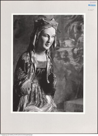 Vorderseite von Spina, Luigi [https://www.deutsche-digitale-bibliothek.de/content/lizenzen/rv-ez/] Thronende Madonna - Seitenansicht: Oberkörper, bh560434_recto. Foto: Spina, Luigi.