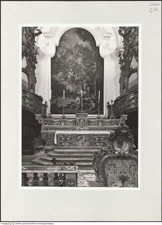 Vorderseite von Spina, Luigi [https://www.deutsche-digitale-bibliothek.de/content/lizenzen/rv-fz/] Chiesa dell'Annunciata - Blick in das Presbyterium mit Hochaltar und zwei seitlich installierten Orgeln, bh560451_recto. Foto: Spina, Luigi.