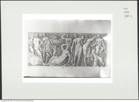 Vorderseite von Courtauld Institute, Conway Library [https://www.deutsche-digitale-bibliothek.de/content/lizenzen/rv-ez/] Sarkophagrelief mit Dionysius, Ariadne und anderen mythologischen Figuren (Villa Borghese, Rom) - , bh560597_recto. Foto.