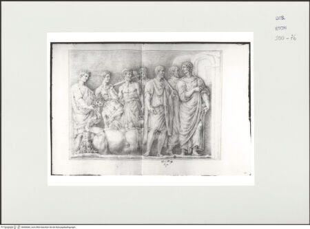Vorderseite von Courtauld Institute, Conway Library [https://www.deutsche-digitale-bibliothek.de/content/lizenzen/rv-ez/] Acht Männer bei der Eingeweideschau (Relief, Villa Borghese, Rom) - , bh560682_recto. Foto.