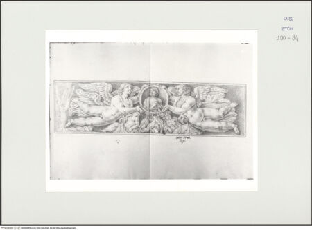 Vorderseite von Courtauld Institute, Conway Library [https://www.deutsche-digitale-bibliothek.de/content/lizenzen/rv-ez/] Zwei Engel mit Porträt-Clipeus (Sarkophagrelief, Villa Borghese, Rom) - , bh560689_recto. Foto.