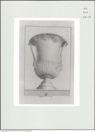 Vorderseite von Courtauld Institute, Conway Library [https://www.deutsche-digitale-bibliothek.de/content/lizenzen/rv-ez/] Gartenvase (Villa Borghese, Rom) - , bh560815_recto. Foto.