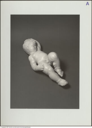 Vorderseite von Sopr. BAS MO [https://www.deutsche-digitale-bibliothek.de/content/lizenzen/rv-ez/] Schlafender Putto - , bh562449_recto. Foto.