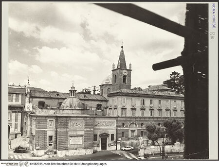 Vorderseite von Bibliotheca Hertziana [https://www.deutsche-digitale-bibliothek.de/content/lizenzen/rv-fz/] Santa Maria del Popolo - Außenansicht, bh562945_recto. Foto: D'Onofrio, Cesare.