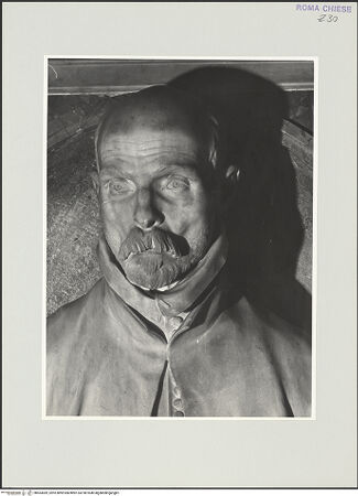 Vorderseite von Bibliotheca Hertziana [https://www.deutsche-digitale-bibliothek.de/content/lizenzen/rv-fz/] Grabmal des Pedro Foix de MontoyaBüste des Pedro Foix de Montoya - Detail: Büste, bh563069_recto. Foto: D'Onofrio, Cesare.