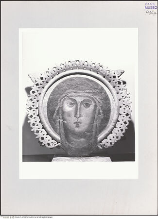 Vorderseite von Sopr. BAS NA [https://www.deutsche-digitale-bibliothek.de/content/lizenzen/rv-ez/] Antlitz der Madonna - Gesamtansicht, bh563572_recto. Foto.