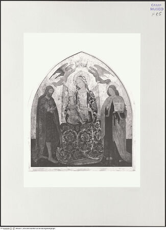 Vorderseite von Sopr. BAS NA [https://www.deutsche-digitale-bibliothek.de/content/lizenzen/rv-ez/] Thronende Madonna mit den heiligen Johannes dem Täufer und Johannes dem Evangelisten - Gesamtansicht, bh563611_recto. Foto.