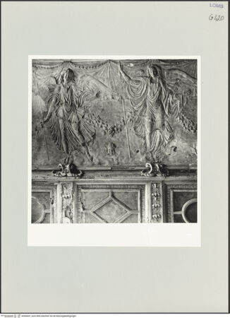 Vorderseite von Bibliotheca Hertziana [https://www.deutsche-digitale-bibliothek.de/content/lizenzen/rv-fz/] Engel mit Passionswerkzeugen und Festons - Rechte Seite, bh564047_recto. Foto: Schmidt, Hans Werner.