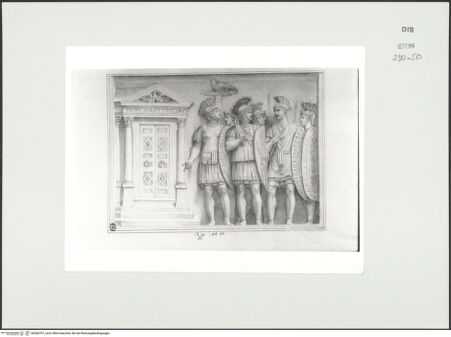 Vorderseite von Courtauld Institute, Conway Library [https://www.deutsche-digitale-bibliothek.de/content/lizenzen/rv-ez/] Römische Soldaten (Relief, Louvre, Paris) - , bh566767_recto. Foto.