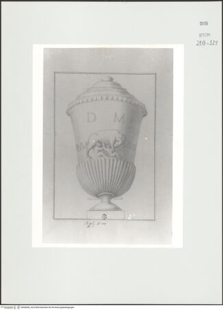 Vorderseite von Courtauld Institute, Conway Library [https://www.deutsche-digitale-bibliothek.de/content/lizenzen/rv-ez/] Urne mit Lupa Romana (Palazzo Mattei, Roma) - , bh566845_recto. Foto.