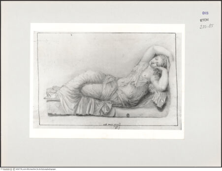 Vorderseite von Courtauld Institute, Conway Library [https://www.deutsche-digitale-bibliothek.de/content/lizenzen/rv-ez/] Schlafende Ariadne (Statue, Museo Archeologico, Florenz) - , bh567736_recto. Foto.