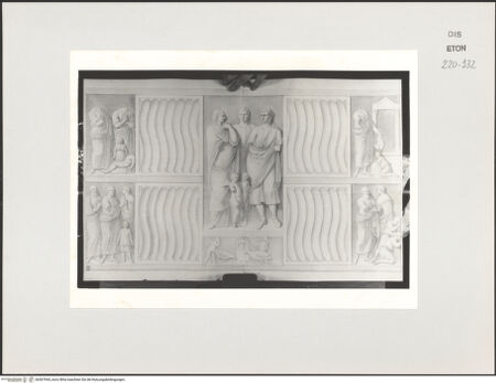 Vorderseite von Courtauld Institute, Conway Library [https://www.deutsche-digitale-bibliothek.de/content/lizenzen/rv-ez/] Sarkophagrelief mit alttestamentlichen Szenen aus der Villa Ludovisi - Erschaffung Evas (oben links); Die Auferweckung des Lazarus (oben rechts); Apostel (unten links); Moses schlägt Wasser aus dem Felsen (unten rechts); Dextrarum Junctio (Mitte), bh567944_recto. Foto.