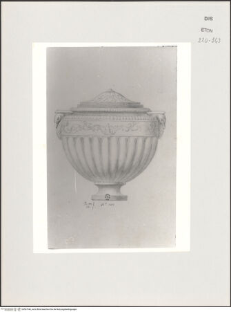 Vorderseite von Courtauld Institute, Conway Library [https://www.deutsche-digitale-bibliothek.de/content/lizenzen/rv-ez/] Urne (Villa Ludovisi, Rom) - , bh567946_recto. Foto.