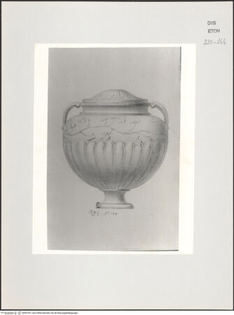 Vorderseite von Courtauld Institute, Conway Library [https://www.deutsche-digitale-bibliothek.de/content/lizenzen/rv-ez/] Urne (Villa Ludovisi, Rom) - , bh567947_recto. Foto.