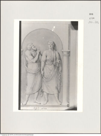 Vorderseite von Courtauld Institute, Conway Library [https://www.deutsche-digitale-bibliothek.de/content/lizenzen/rv-ez/] Zeichnungen nach einem antiken Sarkophagrelief (Villa Ada, Rom)Rechter Teil mit zwei männlichen Gewandfiguren - , bh567951_recto. Foto.