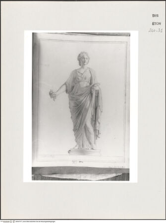 Vorderseite von Courtauld Institute, Conway Library [https://www.deutsche-digitale-bibliothek.de/content/lizenzen/rv-ez/] Flora (Statue, Palazzo Cavalleri, Rom) - , bh567977_recto. Foto.