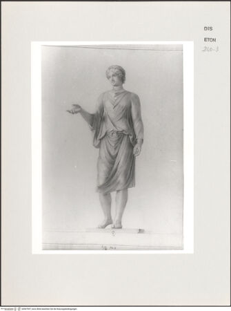 Vorderseite von Courtauld Institute, Conway Library [https://www.deutsche-digitale-bibliothek.de/content/lizenzen/rv-ez/] Tempeldiener "Camillus" (Statue, Oalazzo dei Conservatori, Rom) - , bh567997_recto. Foto.