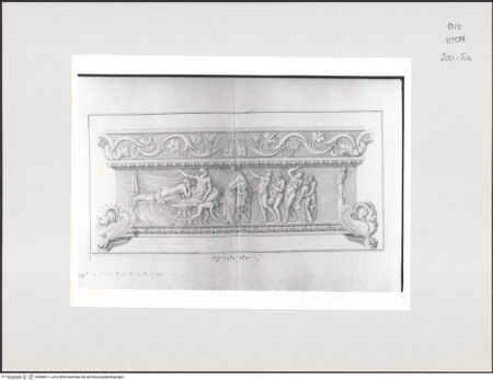 Vorderseite von Courtauld Institute, Conway Library [https://www.deutsche-digitale-bibliothek.de/content/lizenzen/rv-ez/] Serie von Zeichnungen nach einem antiken Sockel mit Reliefschmuck (Musei Vaticani, Rom)Bacchus besucht Icarius (Frontrelief) - , bh568011_recto. Foto.