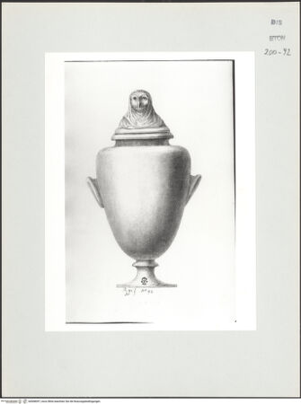 Vorderseite von Courtauld Institute, Conway Library [https://www.deutsche-digitale-bibliothek.de/content/lizenzen/rv-ez/] Urne mit Eulenkopf (?) (Palazzo Niccolini, Florenz) - , bh568097_recto. Foto.