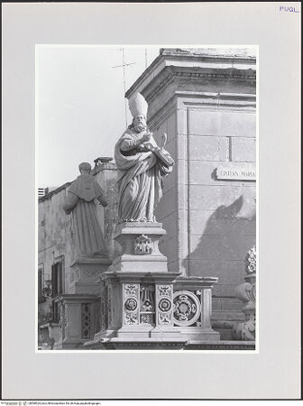 Vorderseite von Sigismondi, Roberto [https://www.deutsche-digitale-bibliothek.de/content/lizenzen/rv-fz/] Mariensäule (Colonna Madonna delle Grazie) - Detail: Heiliger, bh568524_recto. Foto: Sigismondi, Roberto.