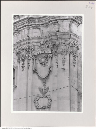 Vorderseite von Sigismondi, Roberto [https://www.deutsche-digitale-bibliothek.de/content/lizenzen/rv-fz/] Chiesa Matrice di San Nicola - Fassade, Detail, bh568579_recto. Foto: Sigismondi, Roberto.