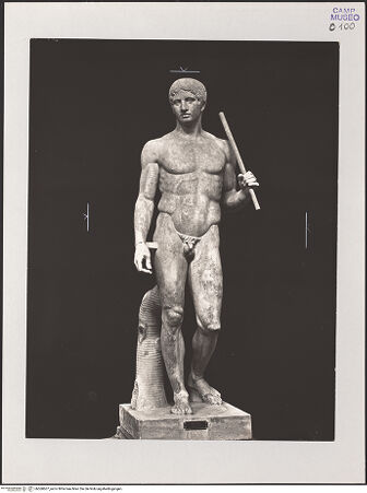 Vorderseite von Alinari? [https://www.deutsche-digitale-bibliothek.de/content/lizenzen/rv-ez/] Doryphoros - Frontalansicht, bh568607_recto. Foto: Brogi di Laurati, Giacomo.