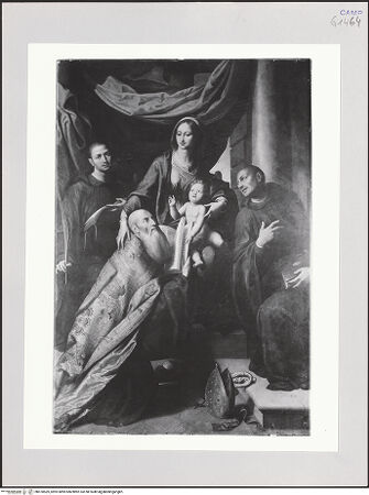 Vorderseite von Pedicini, Luciano [https://www.deutsche-digitale-bibliothek.de/content/lizenzen/rv-fz/] Madonna von den heiligen Benedikt, Maurus und Placidus umgeben - Gesamtansicht, bh570569_recto. Foto.