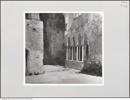 Vorderseite von Bibliotheca Hertziana [https://www.deutsche-digitale-bibliothek.de/content/lizenzen/rv-fz/] Ex Convento dei Cappuccini / Ehemaliges Kapuzinerkloster - Detail, bh572134_recto. Foto: Schwarz, Heinrich Mathias.