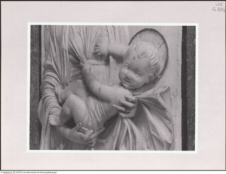 Vorderseite von Bibliotheca Hertziana [http://creativecommons.org/licenses/by-nc-sa/4.0/] Ausstattung der Cappella SimoncelliMadonna - Detail: Christuskind, bh572212_recto. Foto: Sigismondi, Roberto.