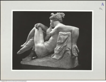 Vorderseite von Kunsthistorisches Institut in Florenz [http://creativecommons.org/licenses/by-nc-sa/4.0/] Leda mit dem Schwan - Schrägansicht von rechts, bh572239_recto. Foto: Sigismondi, Roberto.