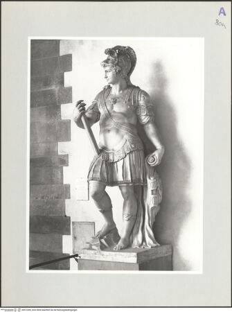 Vorderseite von Kunsthistorisches Institut in Florenz [http://creativecommons.org/licenses/by-nc-sa/4.0/] Herzog Cosimo I. als Augustus - Schrägansicht von rechts, bh572369_recto. Foto: Sigismondi, Roberto.