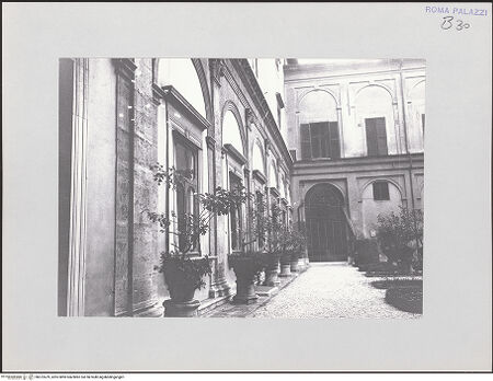 Vorderseite von Bibliotheca Hertziana [https://www.deutsche-digitale-bibliothek.de/content/lizenzen/rv-fz/] Palazzo ColonnaPalazzina della Rovere - Hof, bh572479_recto. Foto.