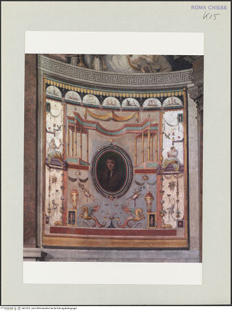 Vorderseite von Bibliotheca Hertziana [https://www.deutsche-digitale-bibliothek.de/content/lizenzen/rv-fz/] KapellenausmalungPorträt des Prokurators Quirin Galler - Gesamtansicht des Feldes mit Grotesken und Porträtclipeus, bh572511_recto. Foto (digital).