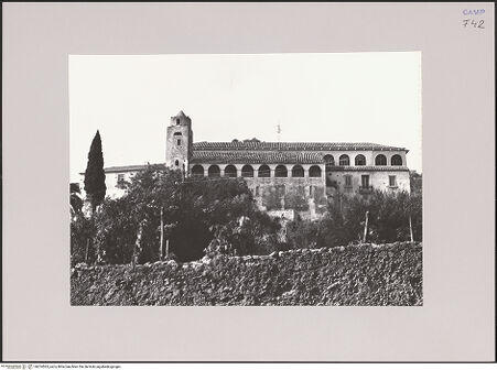 Vorderseite von Bibliotheca Hertziana [https://www.deutsche-digitale-bibliothek.de/content/lizenzen/rv-fz/] San Pietro alli Marmi - Campanile, Klosterkirche und Konvent von Süden, bh574565_recto. Foto: Lehmann-Brockhaus, Otto.