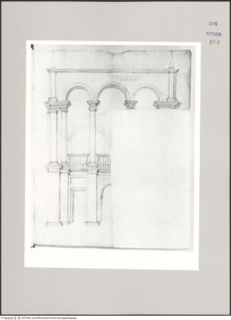 Vorderseite von Istituto Nazionale per la Grafica [https://www.deutsche-digitale-bibliothek.de/content/lizenzen/rv-ez/] Codice B (2501 B)Aufriss einer Wand zu zwei Ordnungen mit Arkaden im oberen Geschoss - , bh575492_recto. Foto.
