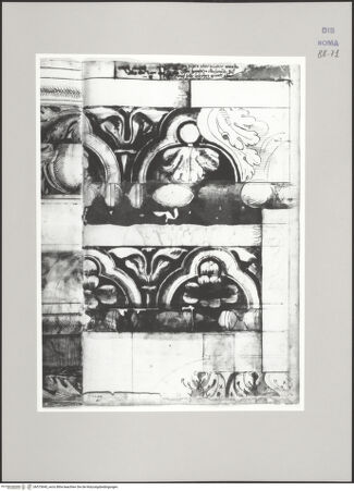 Vorderseite von Istituto Nazionale per la Grafica [https://www.deutsche-digitale-bibliothek.de/content/lizenzen/rv-ez/] Codice C (2502)Septimius-Severus-Bogen, Gesims und Abschlussgesims (Fortsetzung von fol. 70 v) - , bh575640_recto. Foto.