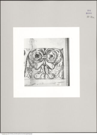 Vorderseite von Istituto Nazionale per la Grafica [https://www.deutsche-digitale-bibliothek.de/content/lizenzen/rv-ez/] Codice C (2502)Septimius-Severus-Bogen, Akanthusfries - , bh575648_recto. Foto.