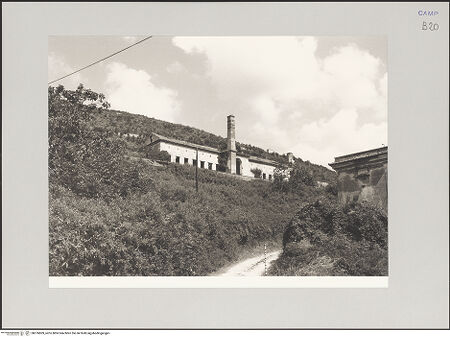 Vorderseite von unbekannt [https://www.deutsche-digitale-bibliothek.de/content/lizenzen/rv-fz/] Filanda dei Cipressi - Gesamtansicht von Süden, bh576869_recto. Foto: Kruft?, Hanno-Walter.