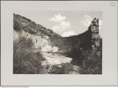 Vorderseite von unbekannt [https://www.deutsche-digitale-bibliothek.de/content/lizenzen/rv-fz/] Filanda dei Cipressi - Ruine bei der Filanda, bh576875_recto. Foto: Kruft?, Hanno-Walter.