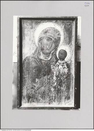 Vorderseite von ICCD [https://www.deutsche-digitale-bibliothek.de/content/lizenzen/rv-ez/] Madonna - Gesamtansicht (vor der Restaurierung), bh578361_recto. Foto.