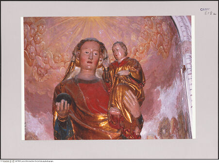 Vorderseite von Röll, Johannes [https://www.deutsche-digitale-bibliothek.de/content/lizenzen/rv-fz/] Madonna - Detail: Oberkörper, bh578901_recto. Foto (digital): Röll, Johannes.