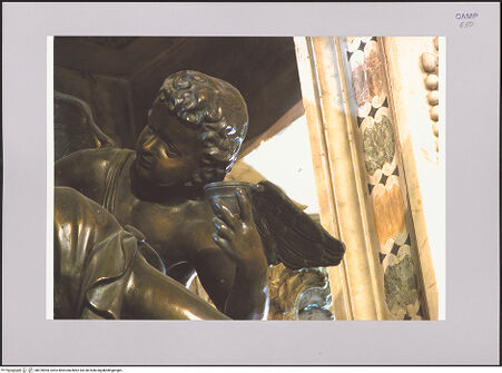 Vorderseite von Röll, Johannes [https://www.deutsche-digitale-bibliothek.de/content/lizenzen/rv-fz/] Der heilige Matthäus - Detail: Engel, bh578905_recto. Foto (digital): Röll, Johannes.