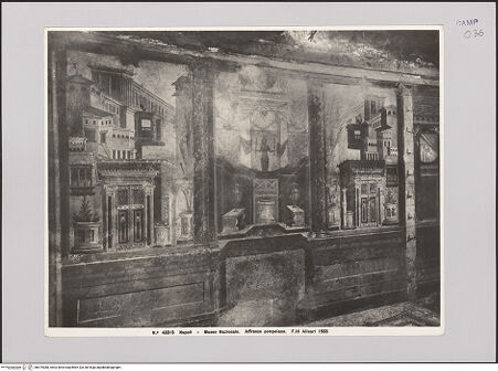 Vorderseite von Alinari [https://www.deutsche-digitale-bibliothek.de/content/lizenzen/rv-ez/] Architekturprospekten - Teilansicht einer bemalten Wand, bh579080_recto. Foto.