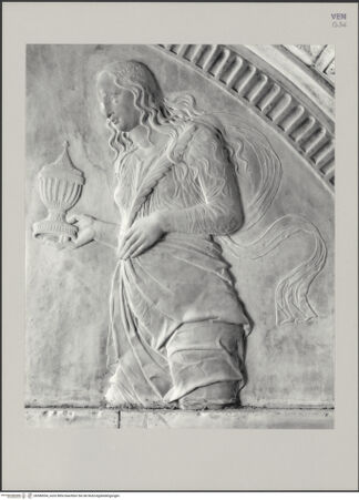 Vorderseite von Markham Schulz, Anne [https://www.deutsche-digitale-bibliothek.de/content/lizenzen/rv-ez/] Grabmal des Rechtsgelehrten Antonio Roselli (gest. 1466)TotenkammerMadonna zwischen den Heiligen Katharina und Maria Magdalena - Heilige Maria Magdalena, bh580054_recto. Foto: Schulz, Anne Markham.