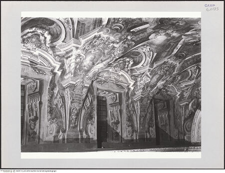 Vorderseite von Pedicini, Luciano [https://www.deutsche-digitale-bibliothek.de/content/lizenzen/rv-ez/] Das himmlische Paradies mit den Heiligen und der Apotheose des Hauses Sangro - Teilansicht, bh582173_recto. Foto: Pedicini, Luciano.